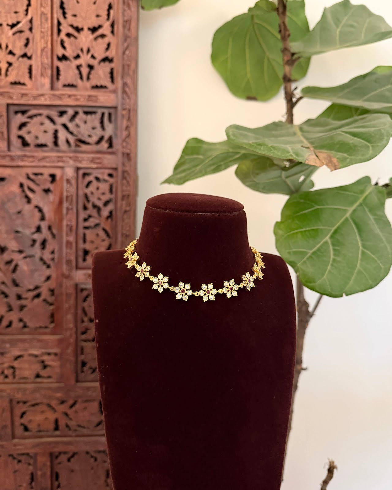 Vintage Floral Impon Choker Necklace | Ruby & White | Handmade Gold Tone | NC824