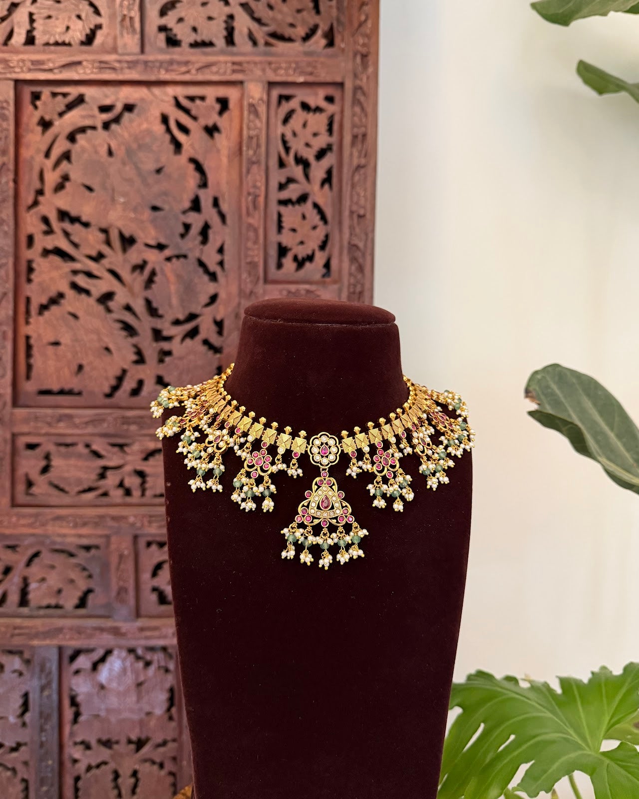 Jadau Kundan Floral Necklace with Earrings NC706