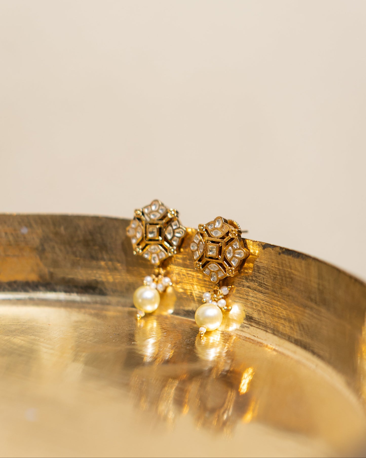 Statement Floral Stud Earrings | White | ER371