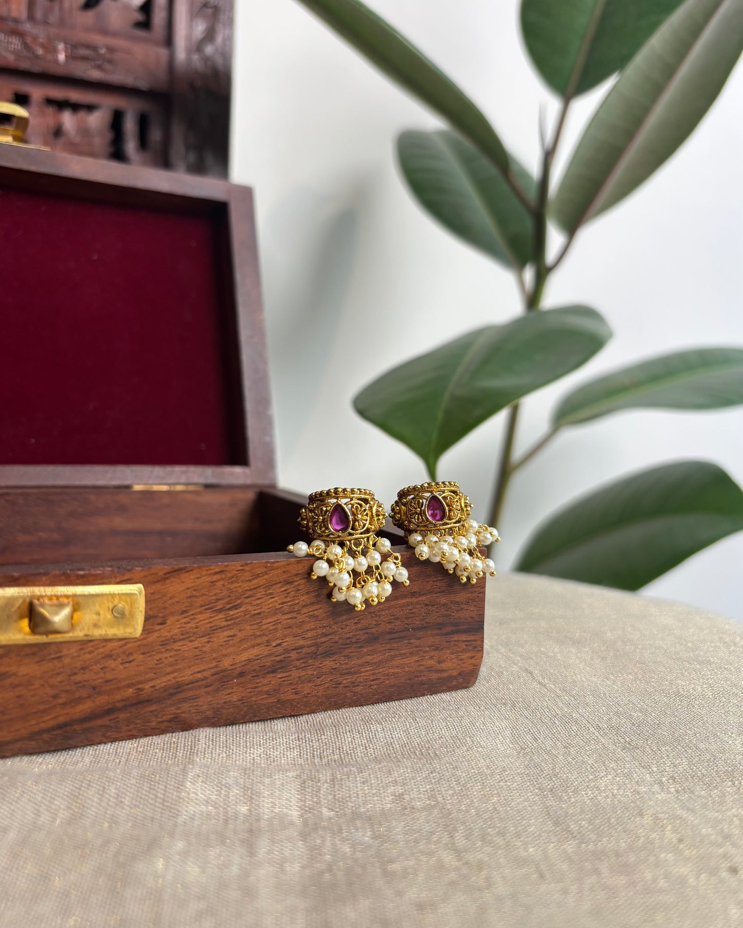 Antique Bugadi Set – Middle Cuffs| ER202