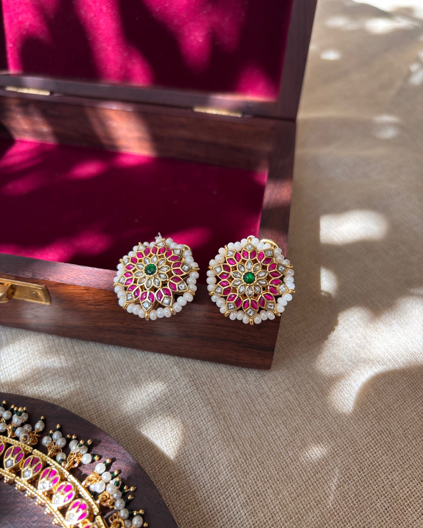Jadau Kundan Floral Necklace Set | NC075