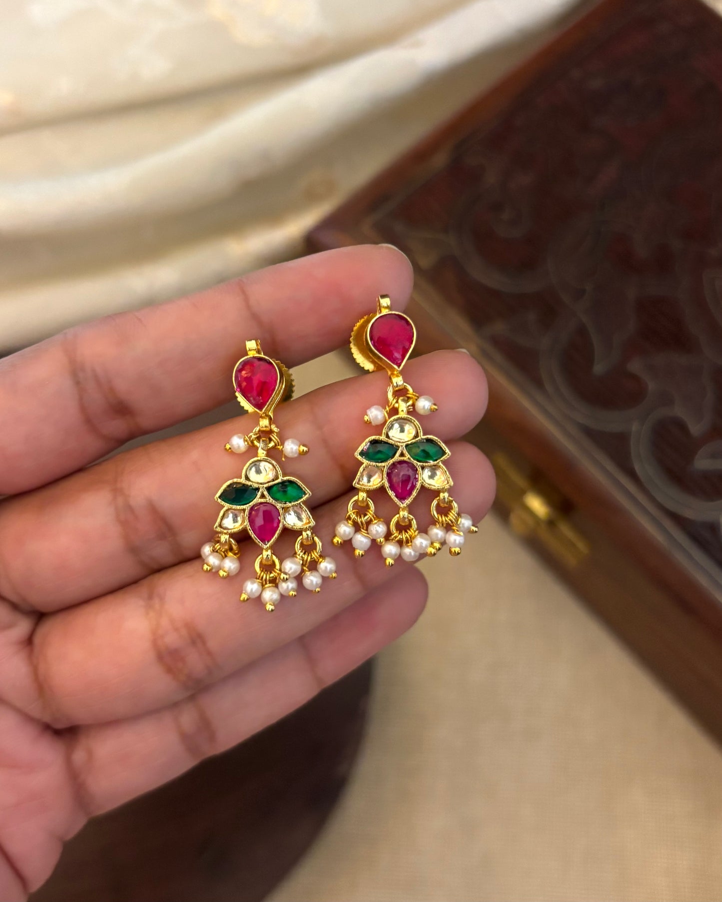 Jadau Kundan Invisible Chain Necklace with Earrings | NC138