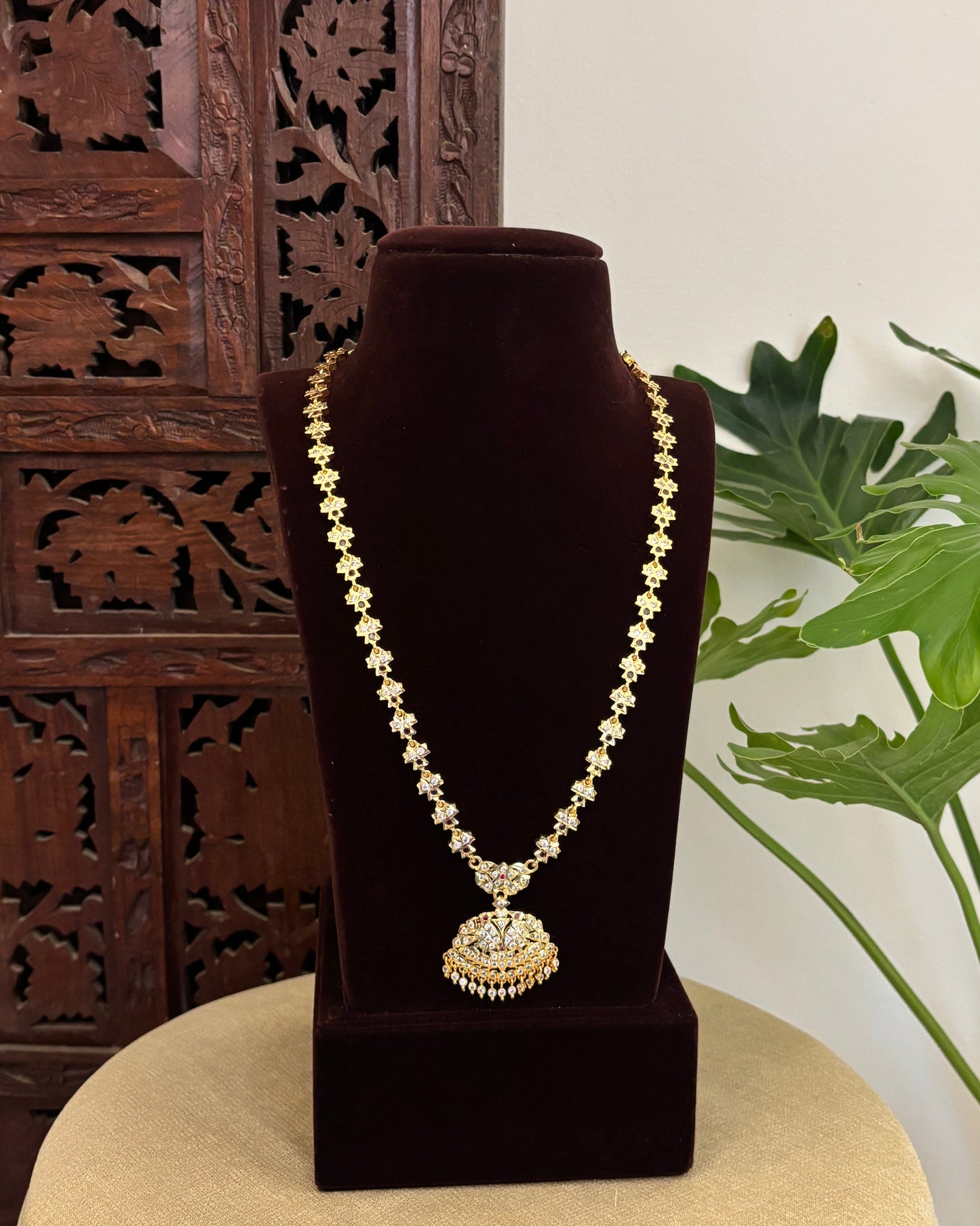 Vintage Impon Necklace – Ruby and White | NC681