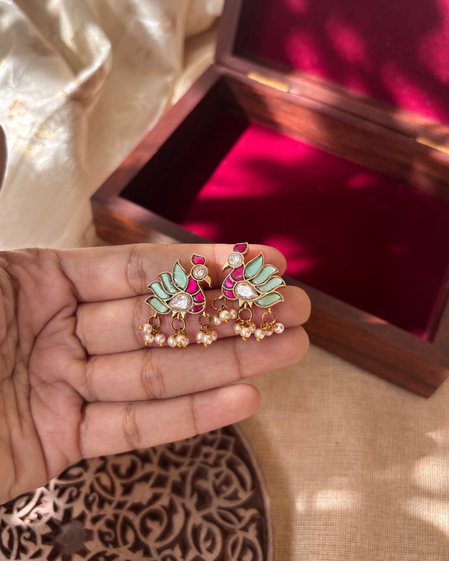 Peacock Glory: Multicolor Jadau Kundan Stud Earrings | ER050