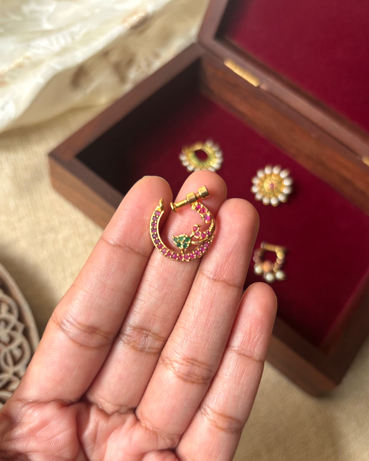 Ruby Peacock Floral Nosepin | NP055