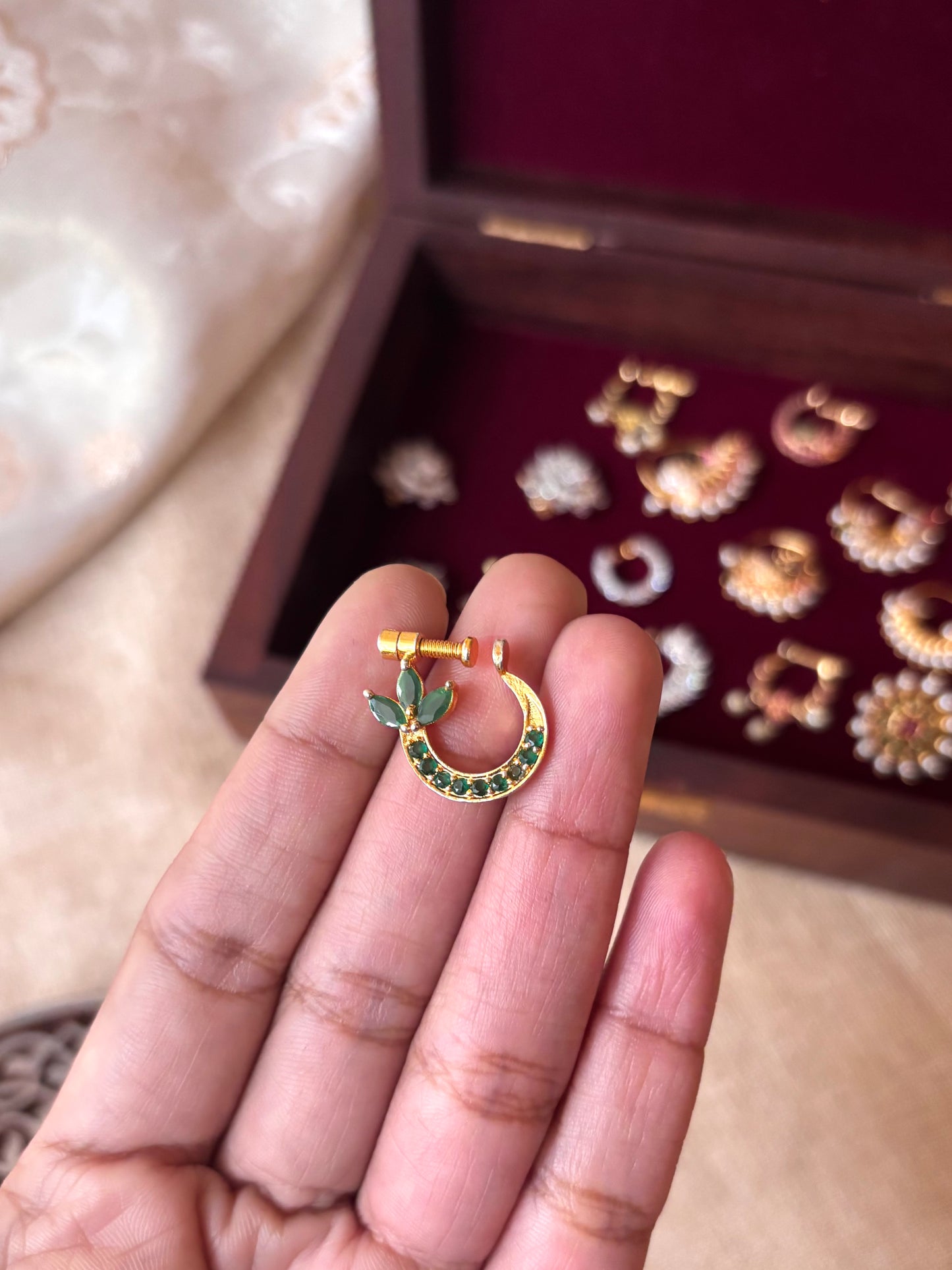 Green Floral Nosepin | NP016