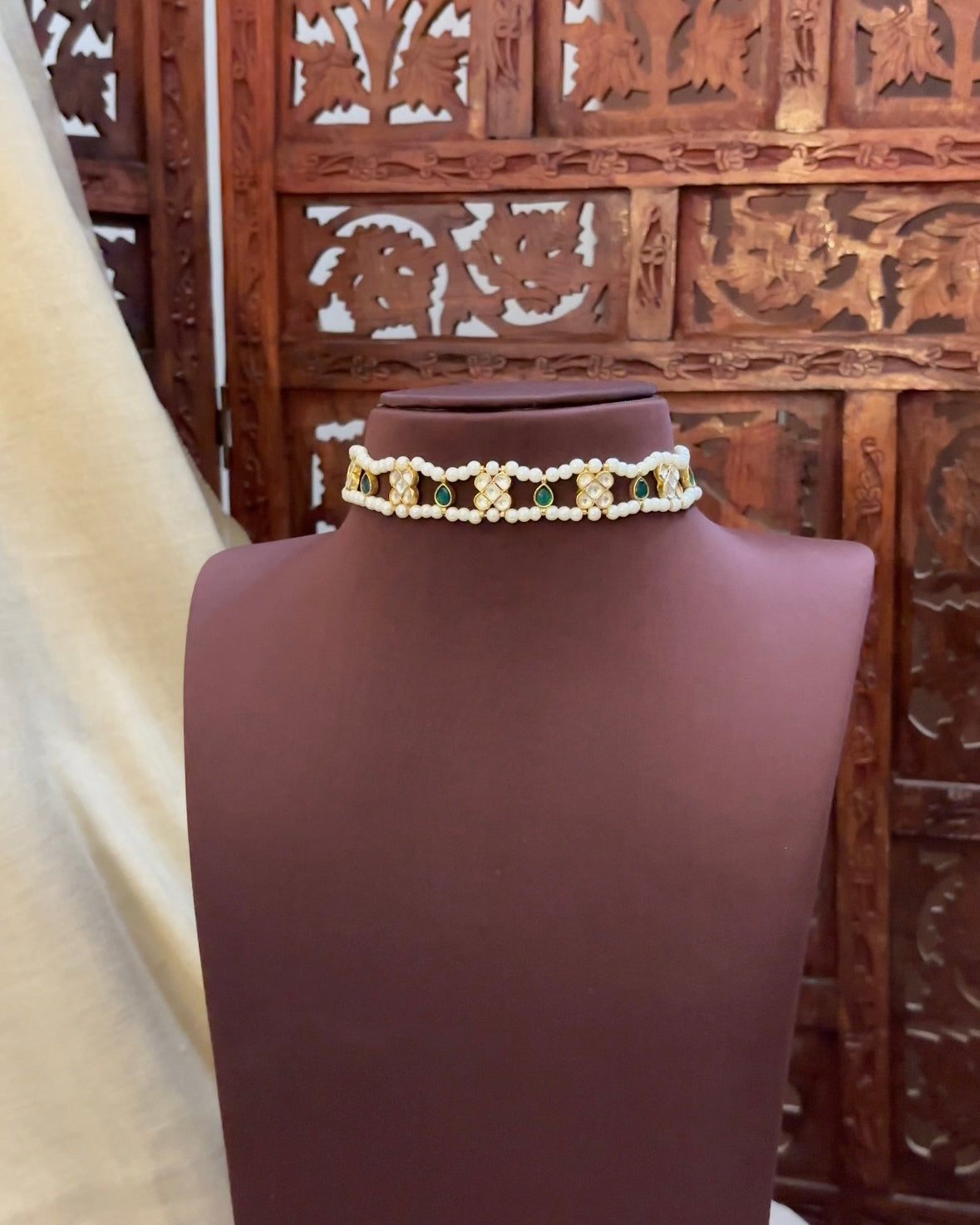 White Pearl & Kundan Floral Choker with Green Accents | NC077