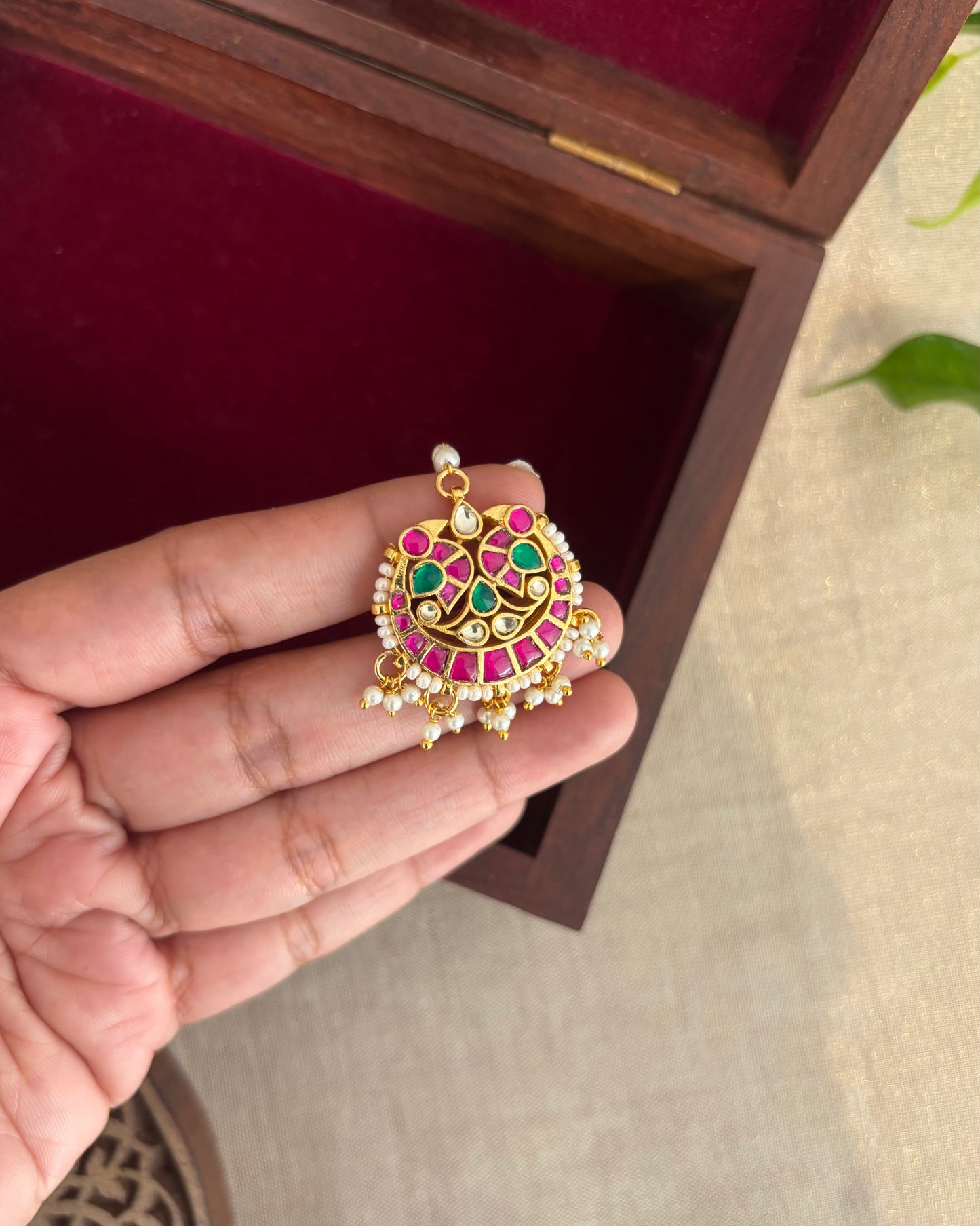 Minimal Peacock Kundan Maang Tikka with Pearl Chain | MT198