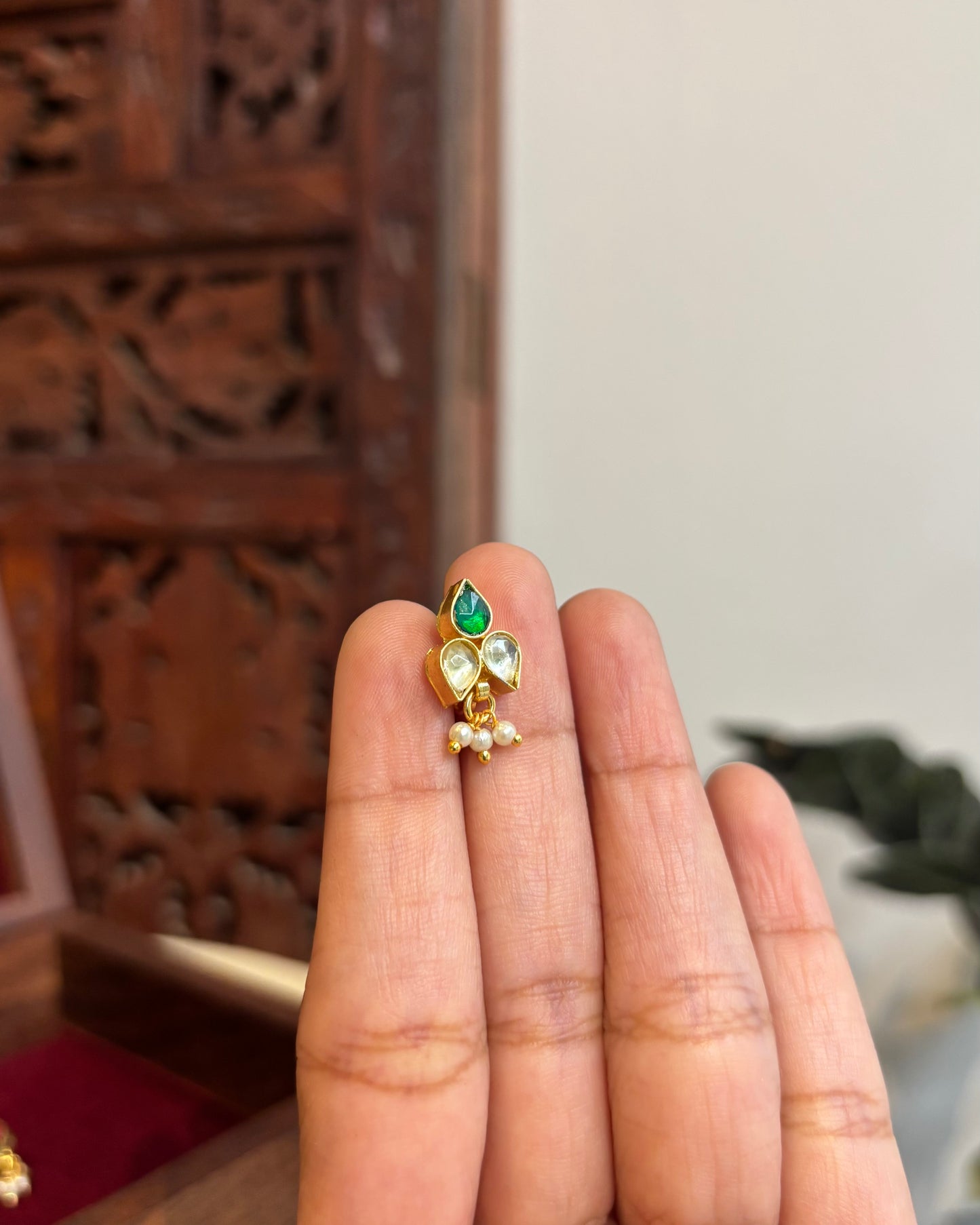 Floral Minimal Floral Clip On Nosepin | NP101