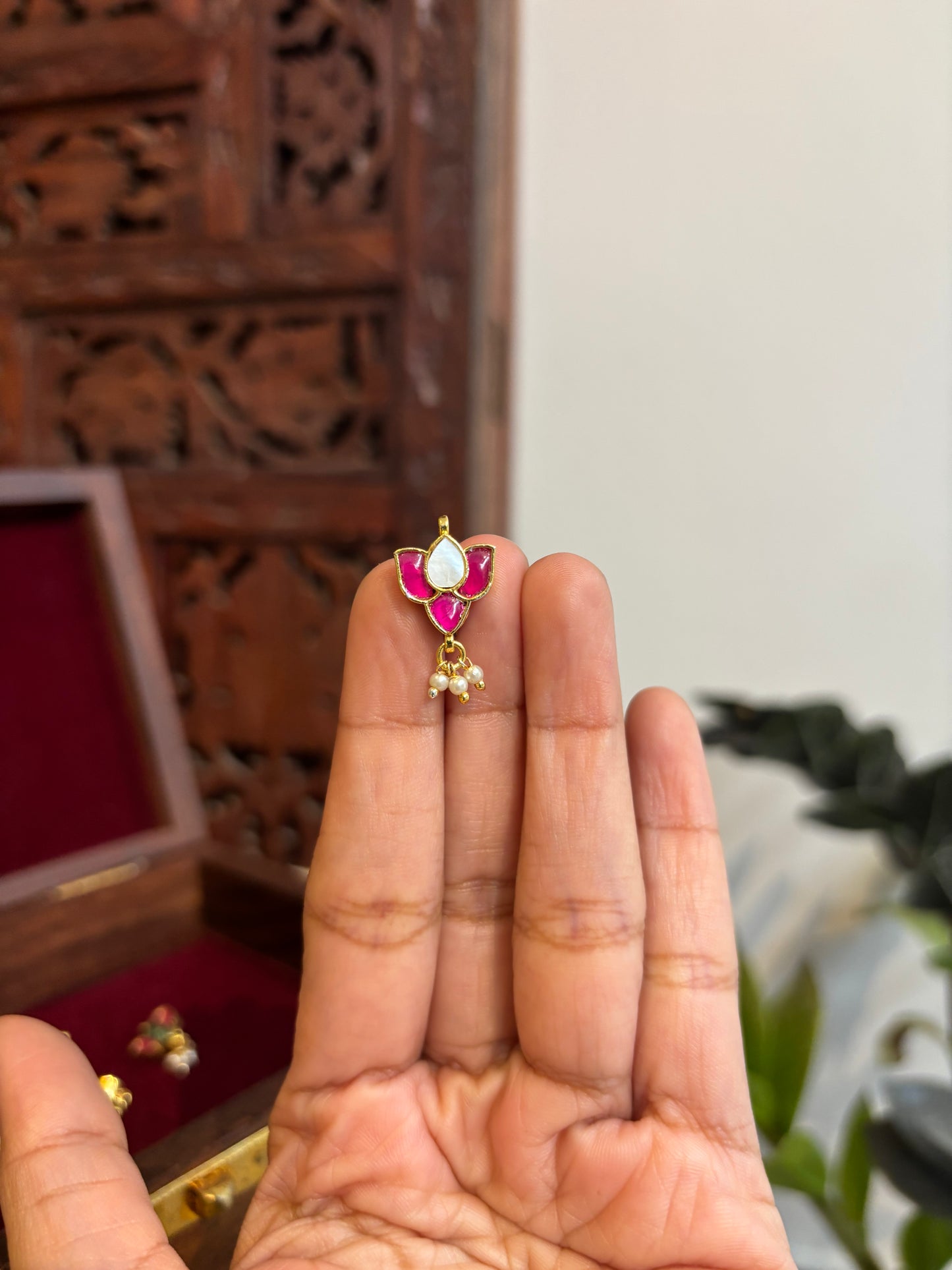 Lotus Minimal Floral Clip On Nosepin | NP095