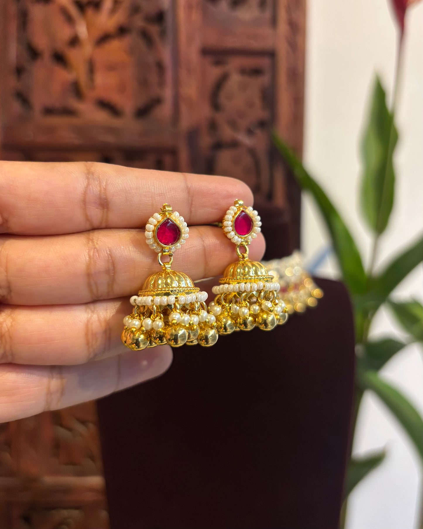 Ruby White Kundan Choker Set with Earrings – Minimal Statement | NC163