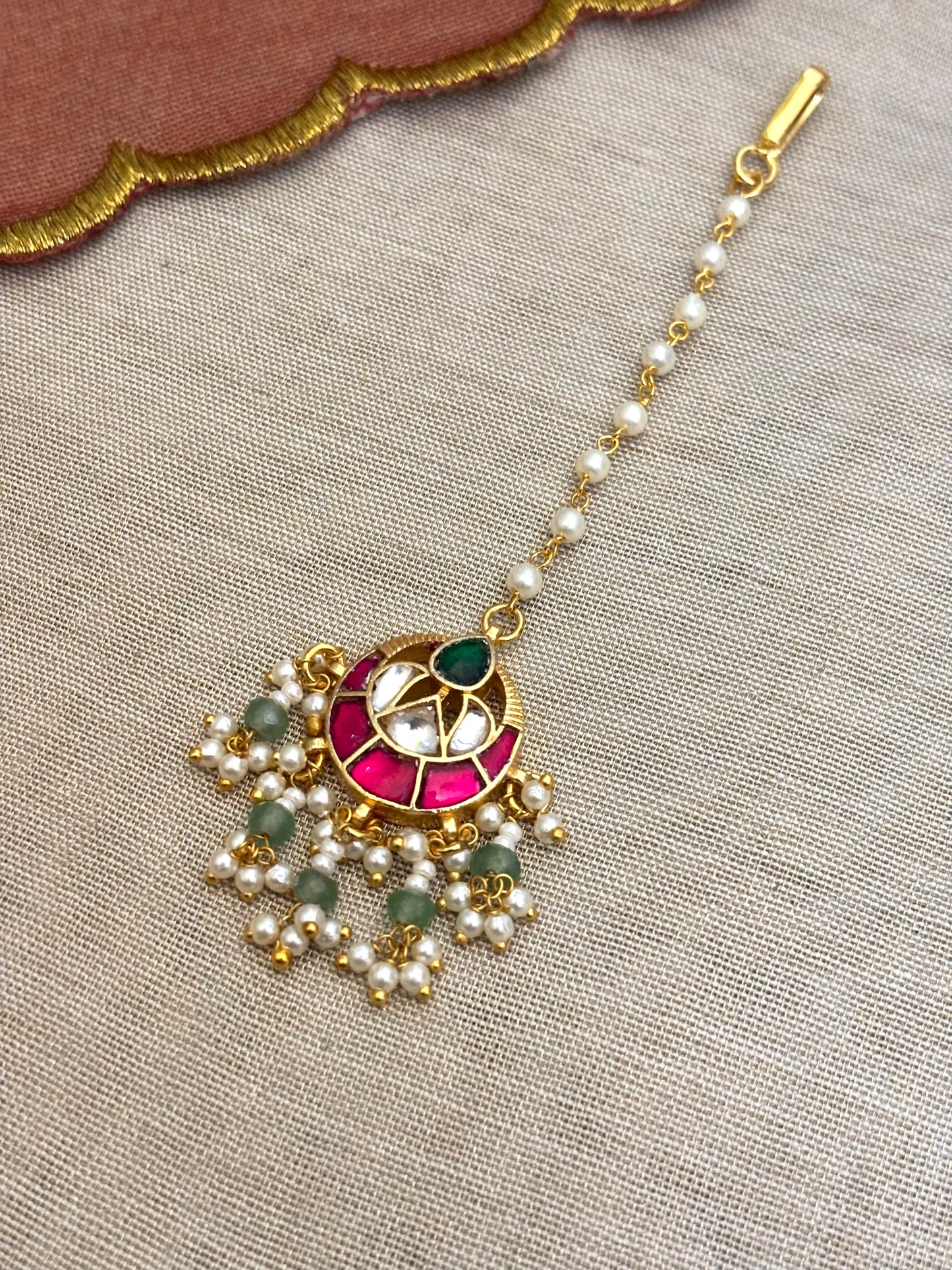 Jadau Kundan Maang Tikka with Pearl Chain | MT036