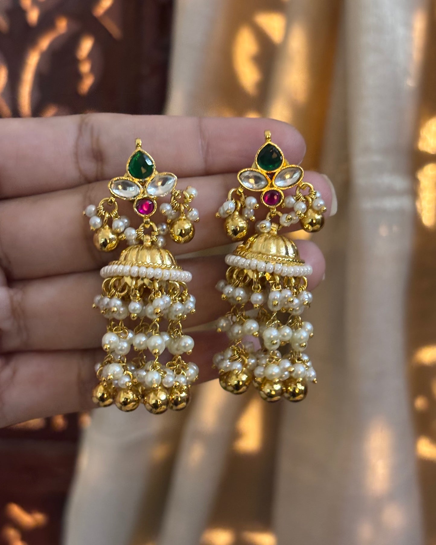 Minimal Pearl Necklace with Pachi Kundan Pendant & Matching Earrings | NC100