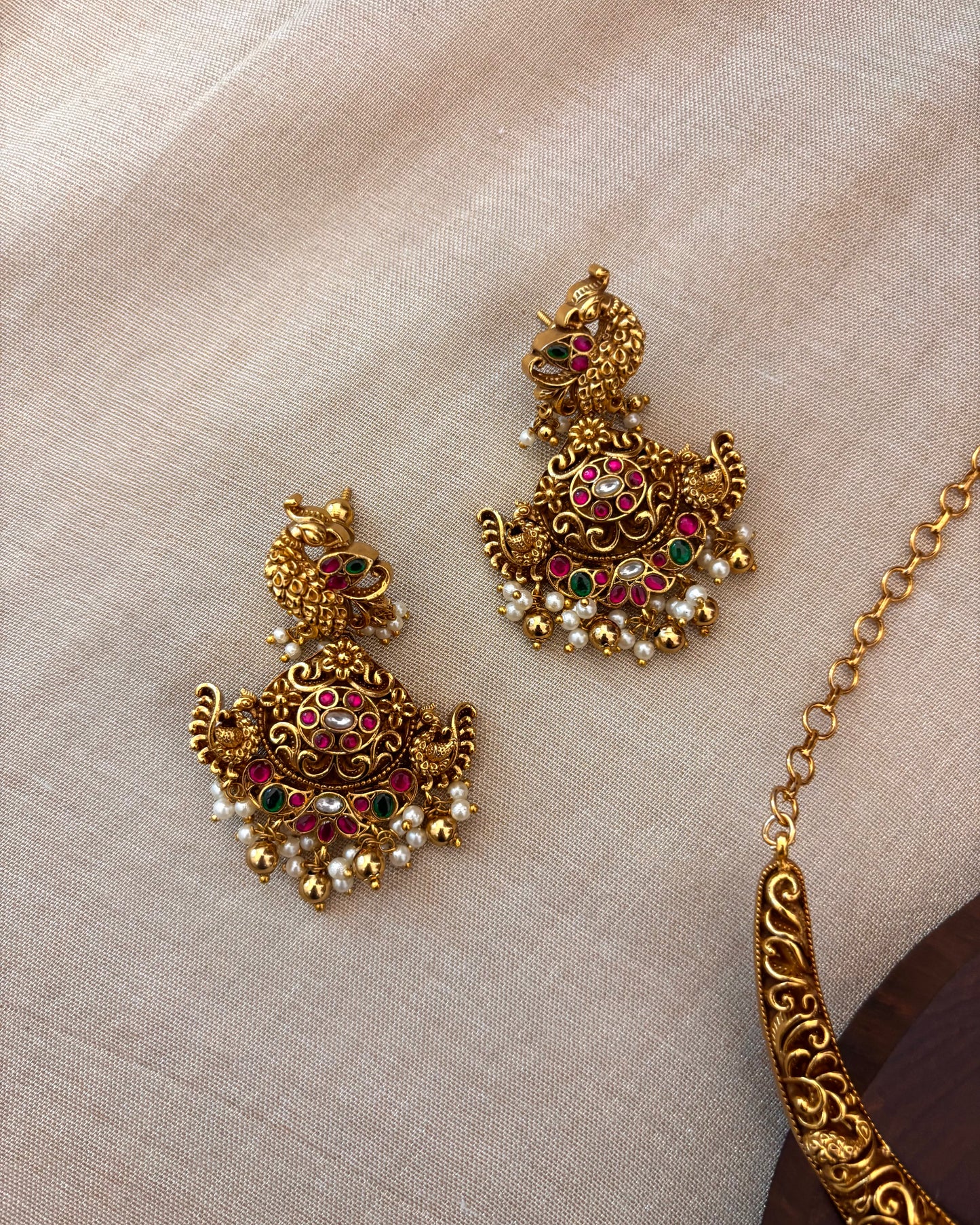 Antique Gold-Plated Jadau Necklace Set | NC103
