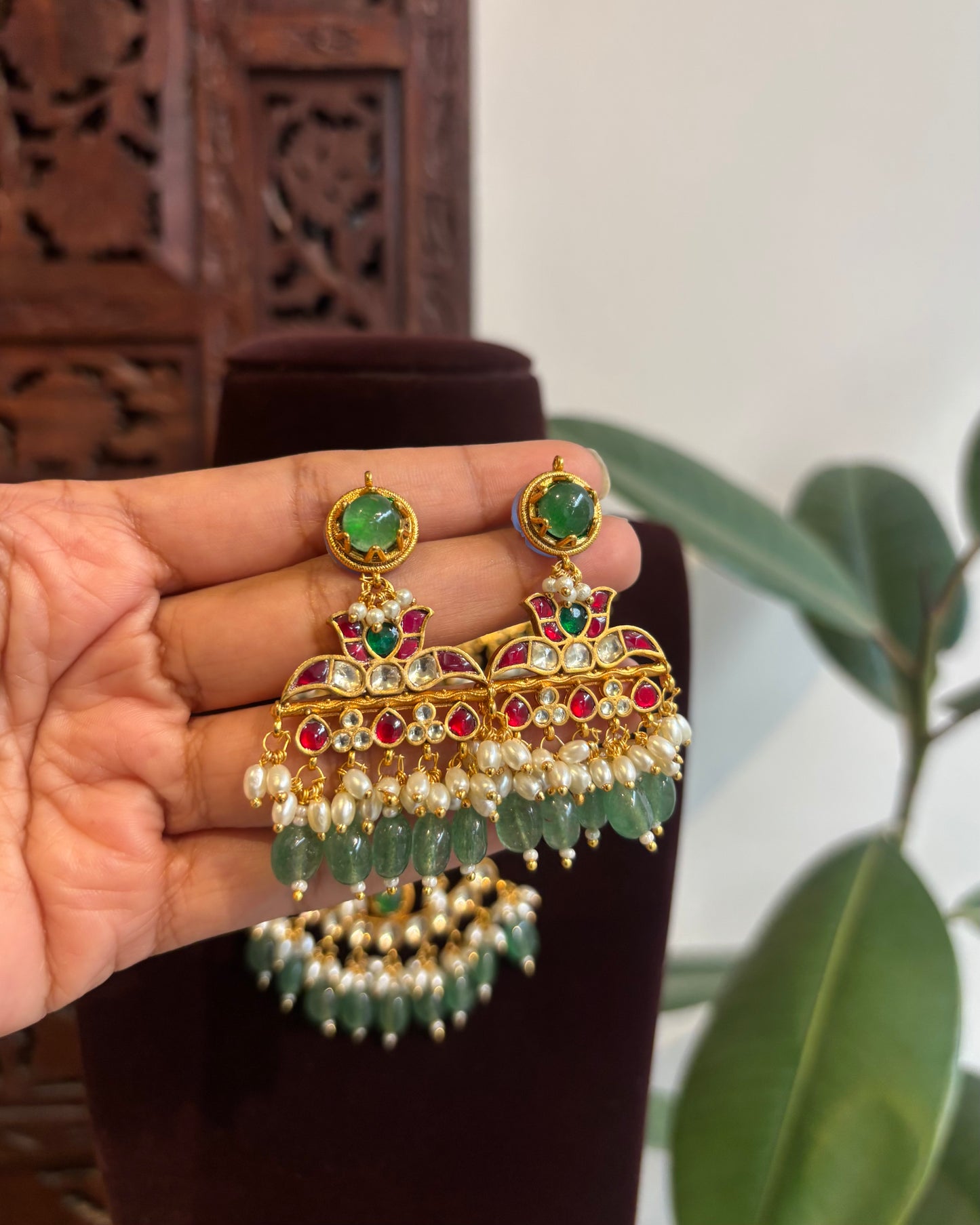 Kundan Statement Necklace with Lotus Pendant and Matching Earrings | NC289