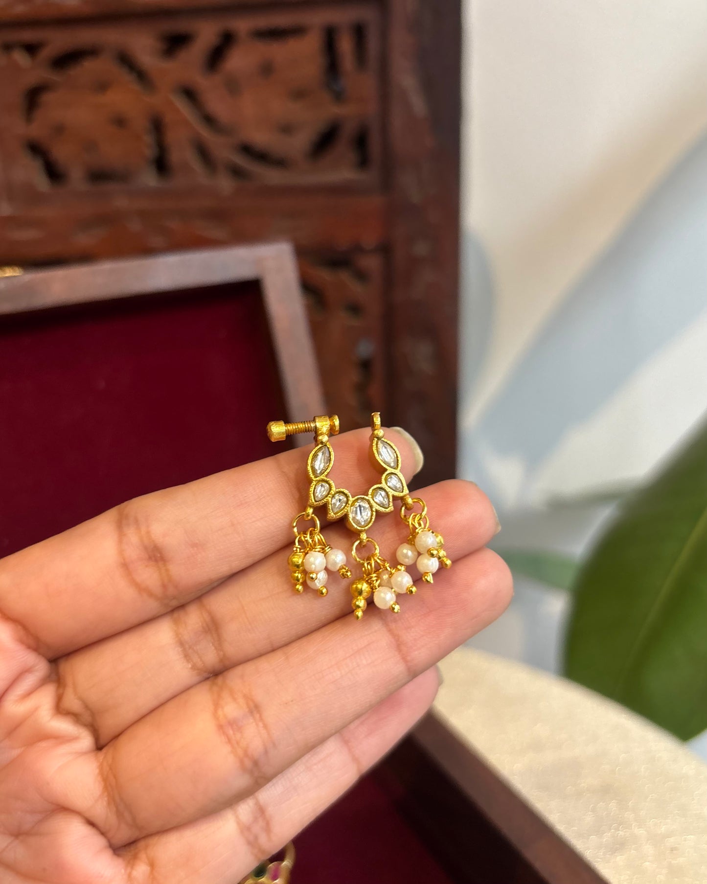 2-in-1 Reversible Jadau Kundan Nosepin | NP113