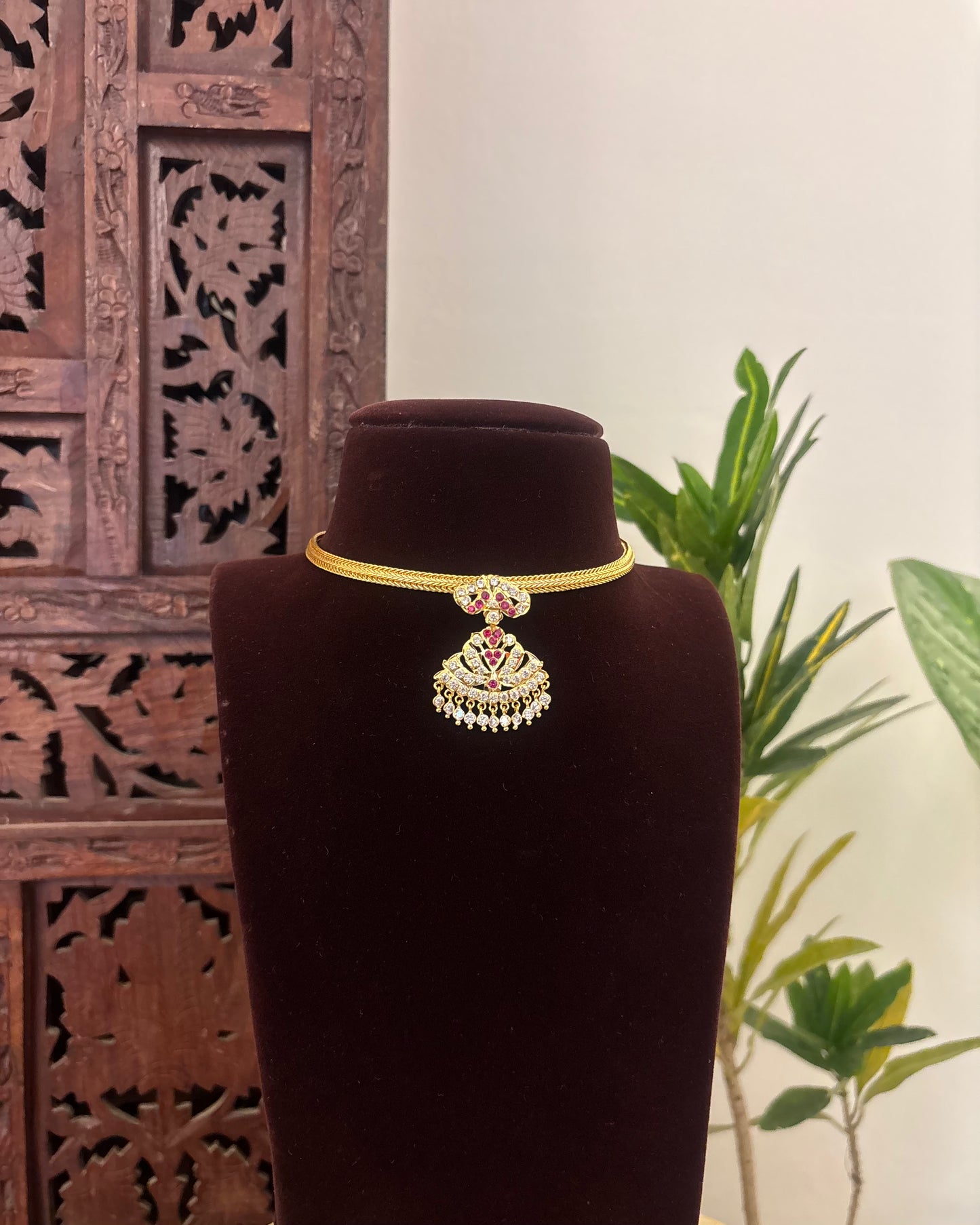 Floral Motif Impon Pendant Attigai Necklace – Multi Colour | NC593