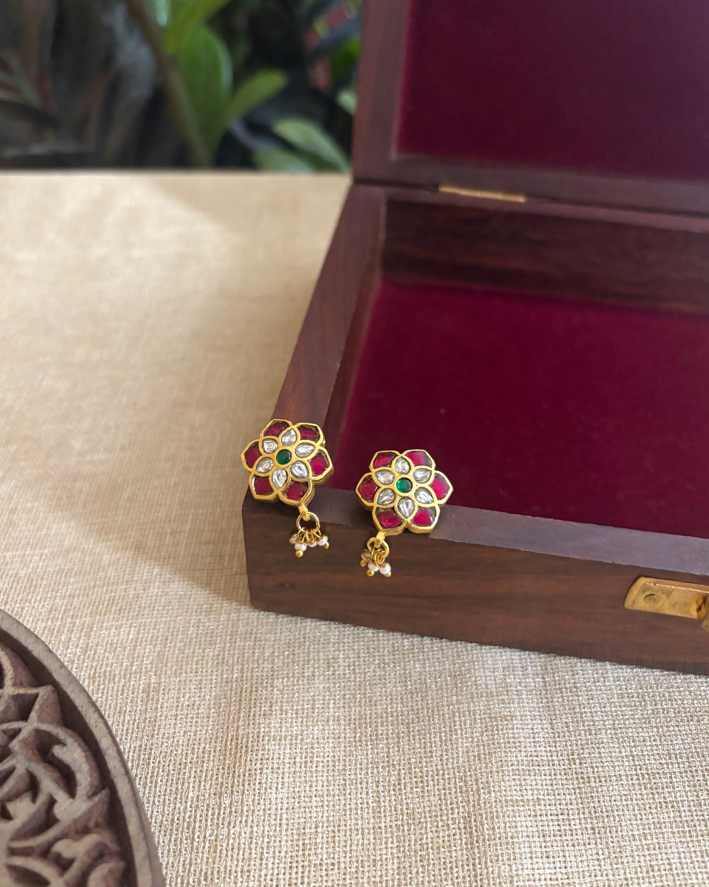 Multicolor Floral Gold-Finish Jadau Bugadi | ER157