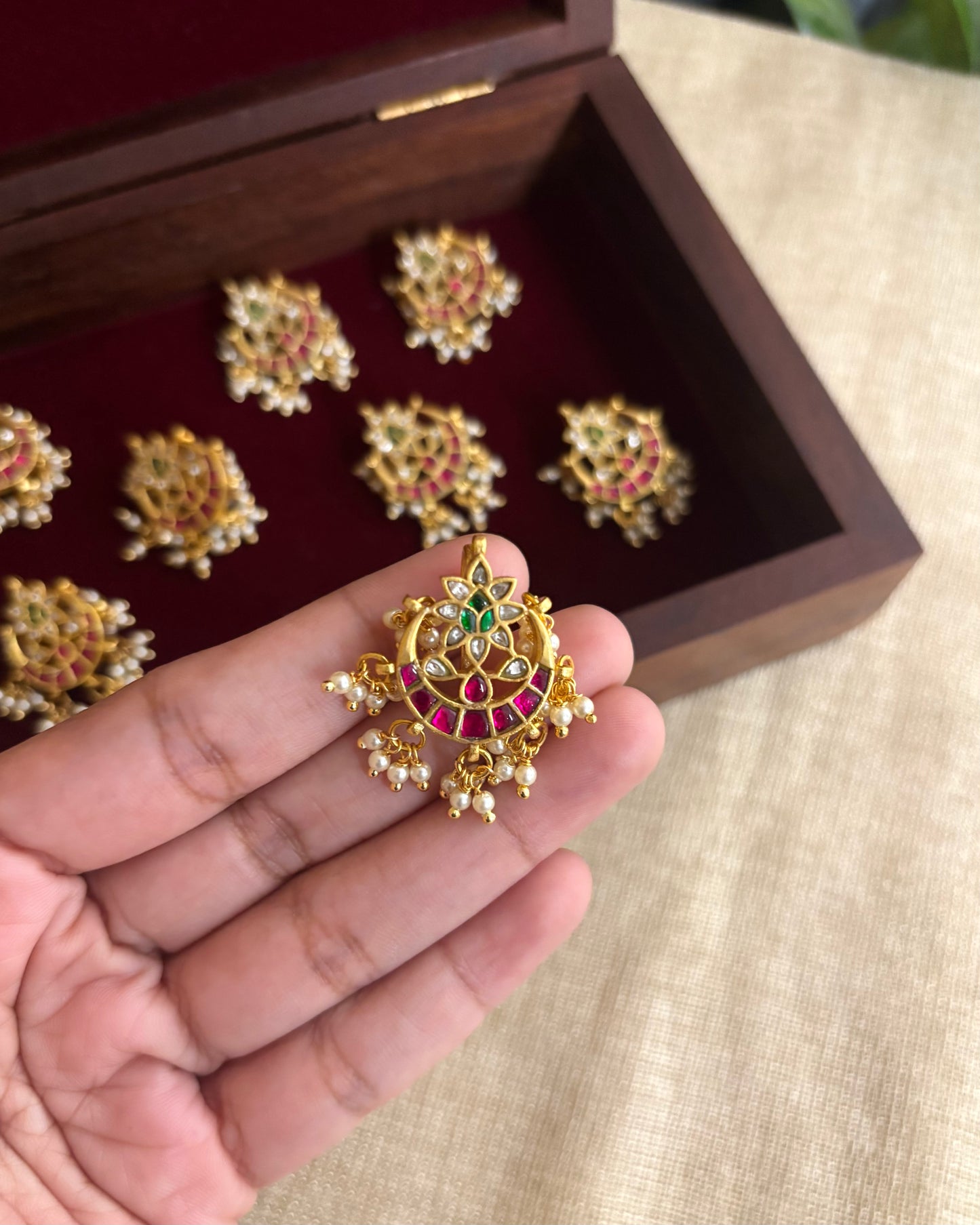 Handcrafted Floral Hair Pins – Jadau Kundan & Pearls | HA196