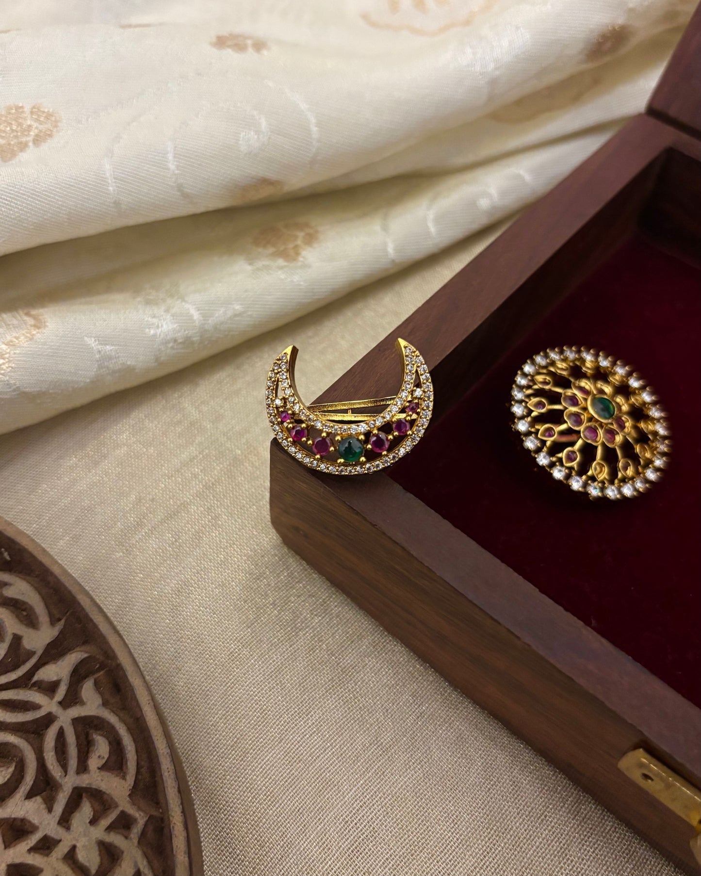 Jadau Kundan Sun & Moon Hair Accessory – Gold Plated Traditional Set | HA323