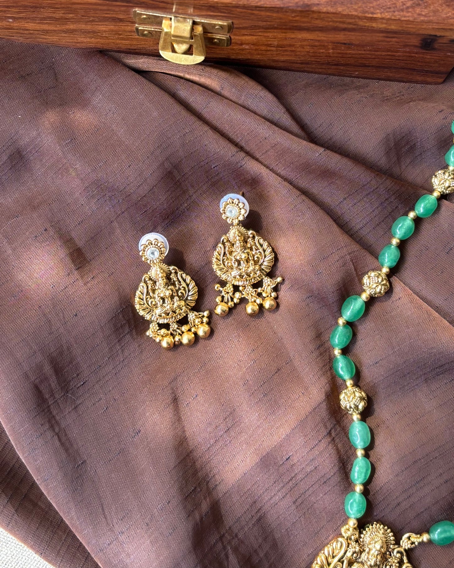 Strawberry Beads 2-in-1 Antique Haram Set – Lakshmi & Floral Reversible Pendant and Earrings | NC063