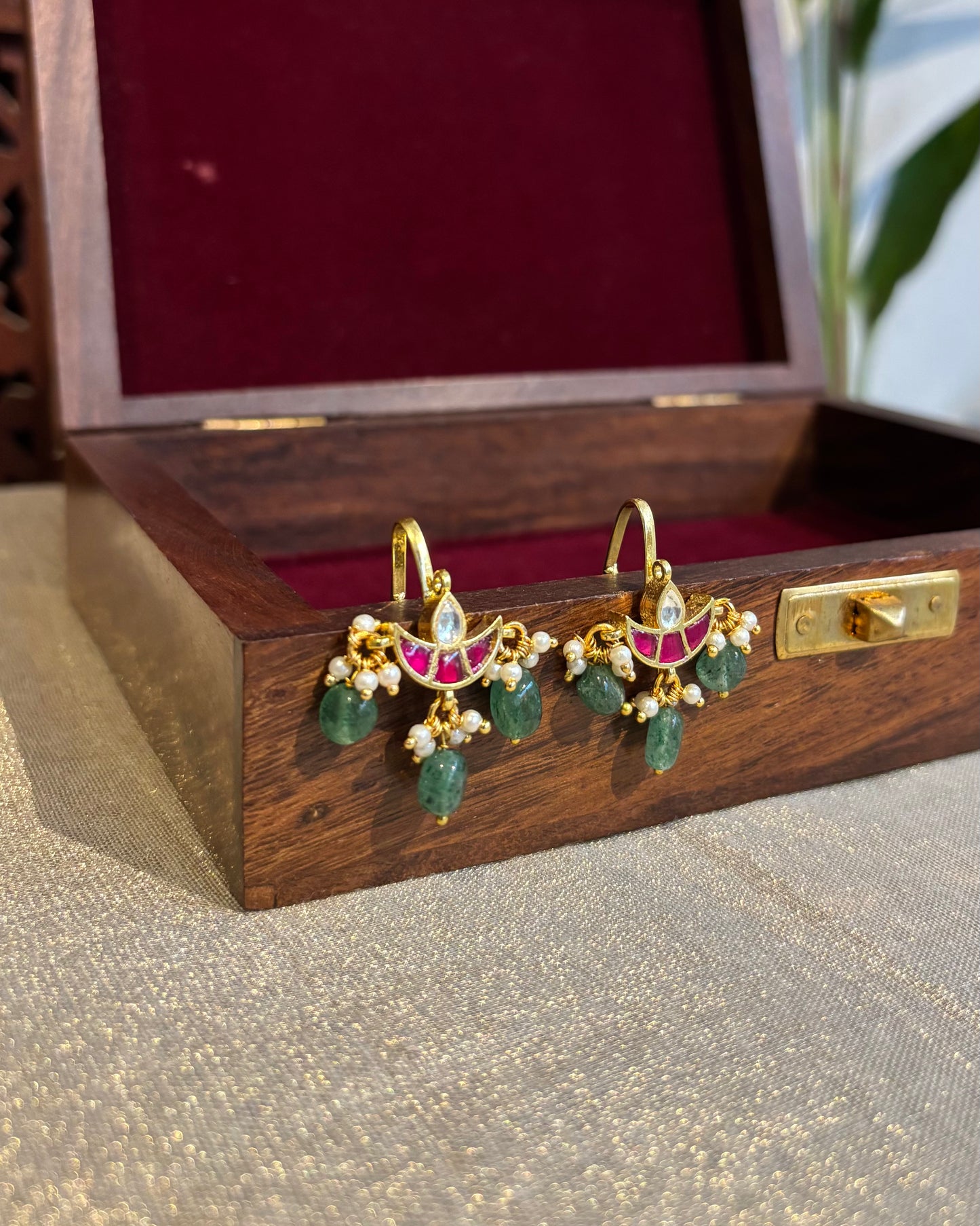 Ruby White Chand Gold-Finish Jadau Bugadi | ER163