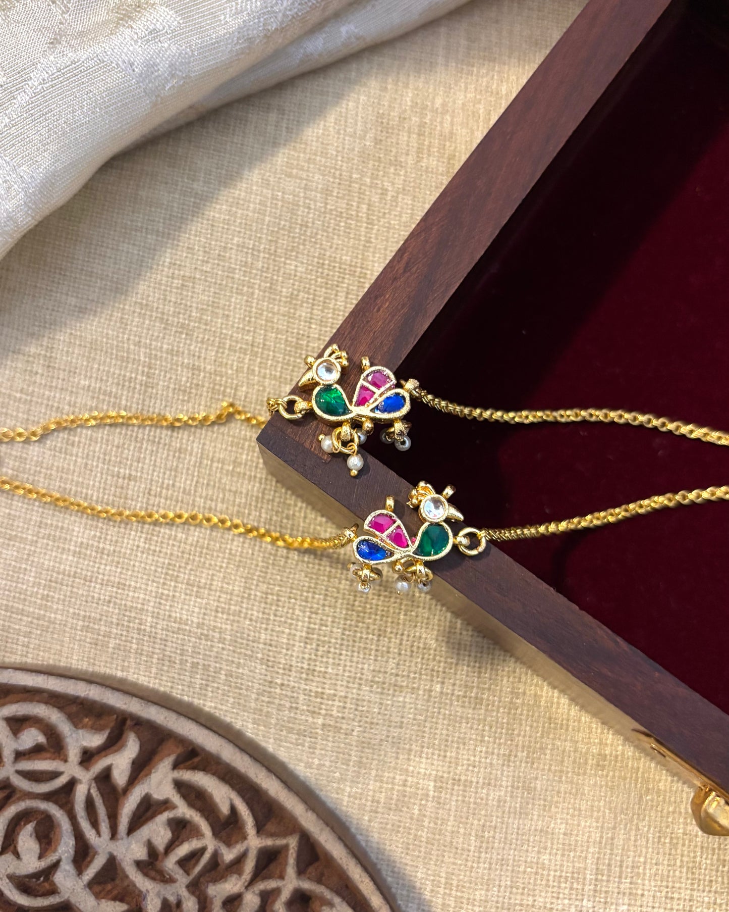 Minimal Peacock Anklets – Elegant Gold-Plated Design | AN002