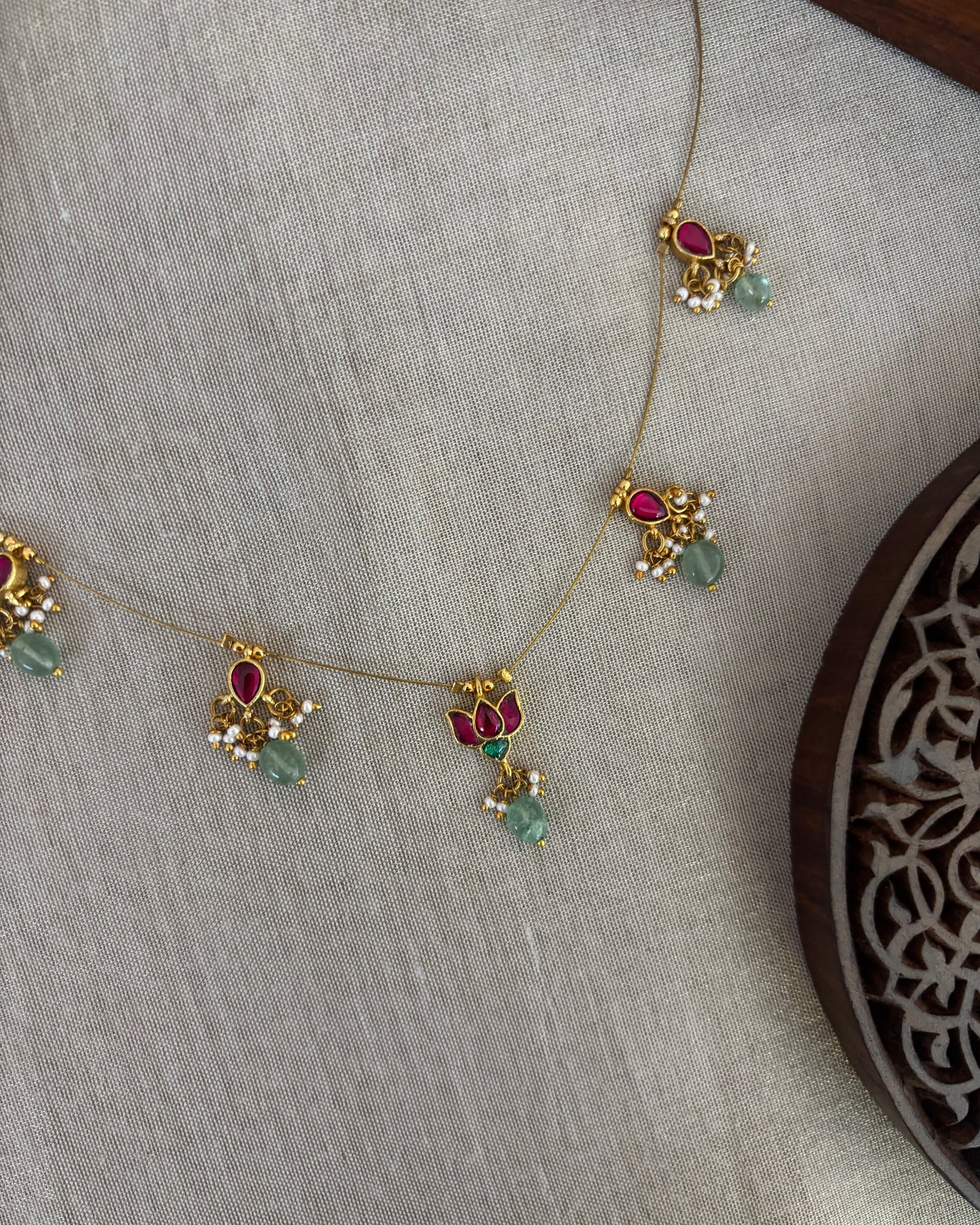Jadau Kundan Invisible Chain Necklace with Earrings | Ruby & Green | NC569
