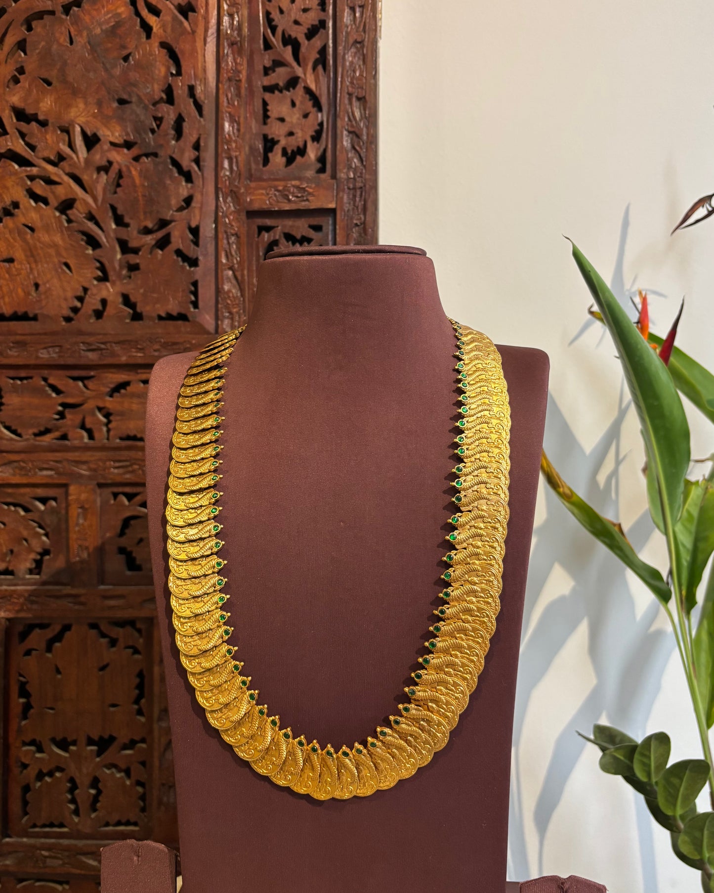 Lakshmi Antique Peacock Kaasu Haram with Kundan Detailing – Bridal Temple Jewellery | NC244