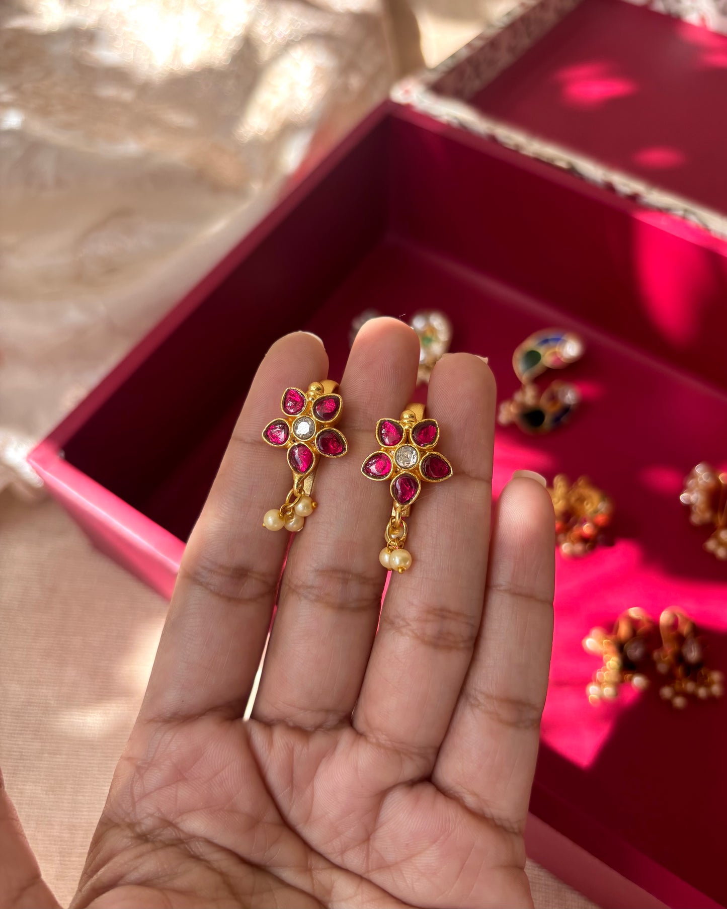 Floral Gold-Finish Jadau Bugadi | ER032