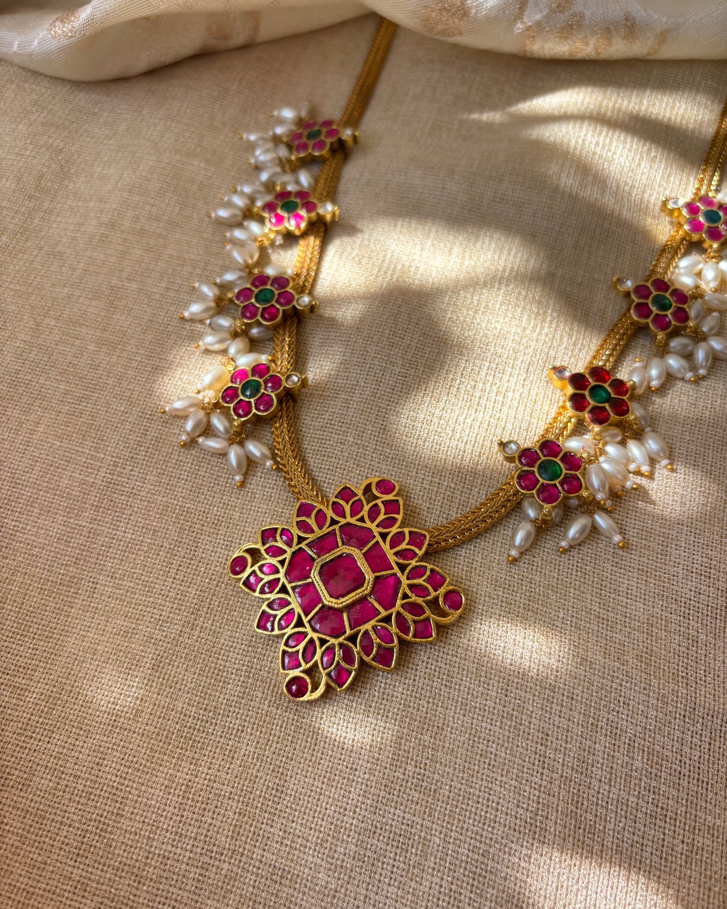 Gold-Plated Jadau Kundan Floral Choker Necklace | NC098