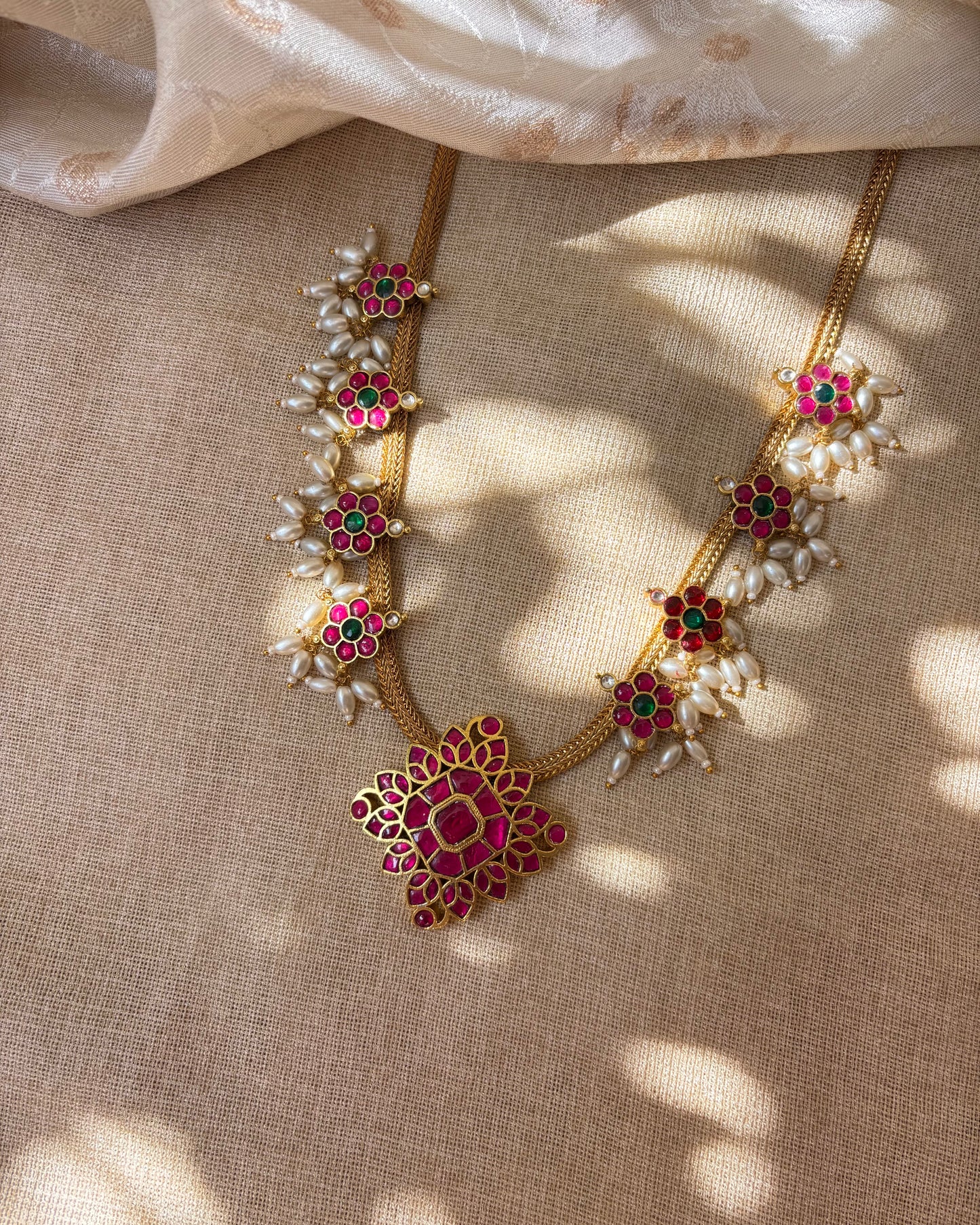 Gold-Plated Jadau Kundan Floral Choker Necklace | NC098