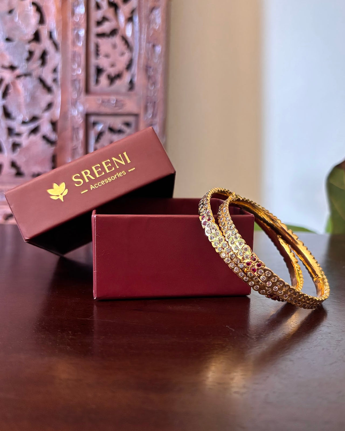 Traditional Ruby & White Jadau Kundan Bangle