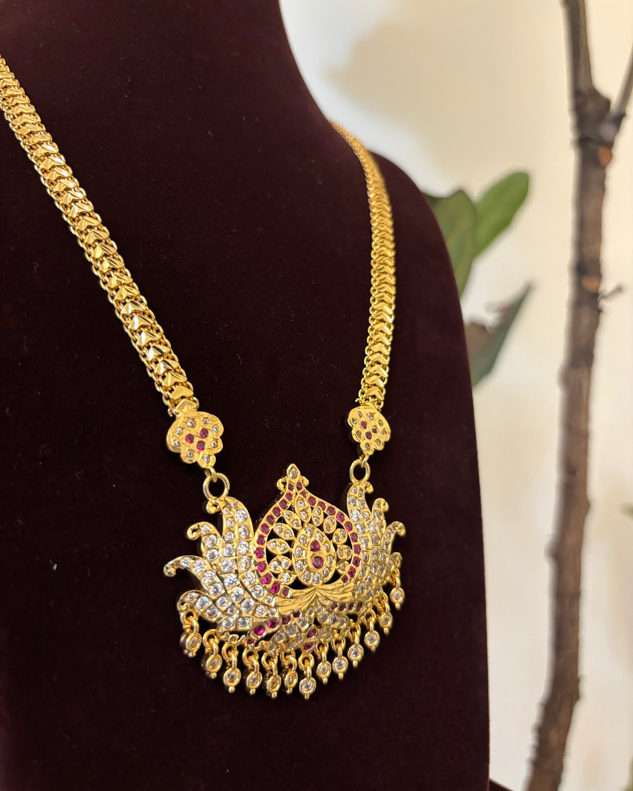 Traditional Lotus Motif Impon Necklace | Ruby & White | Handmade Gold Tone | NC763