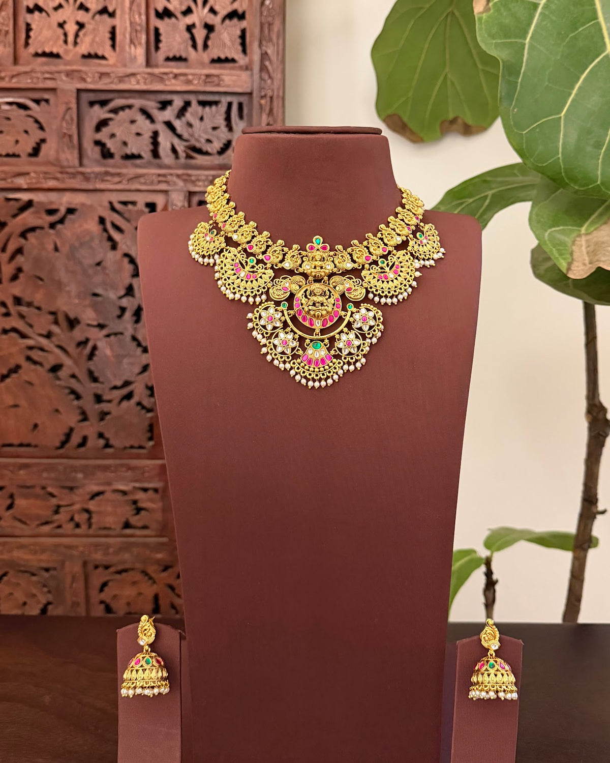 Nakshi Kundan Lakshmi Necklace with Earrings | NC894