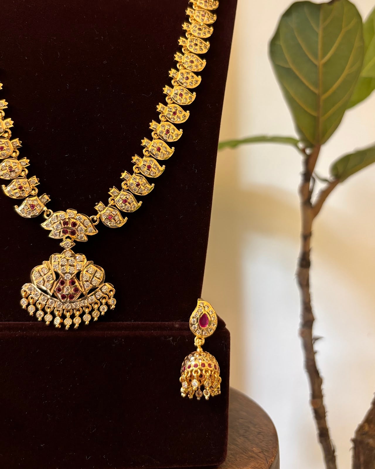 Heritage Vintage Mango Imon Necklace Set with Earrings | Ruby & White | NC764