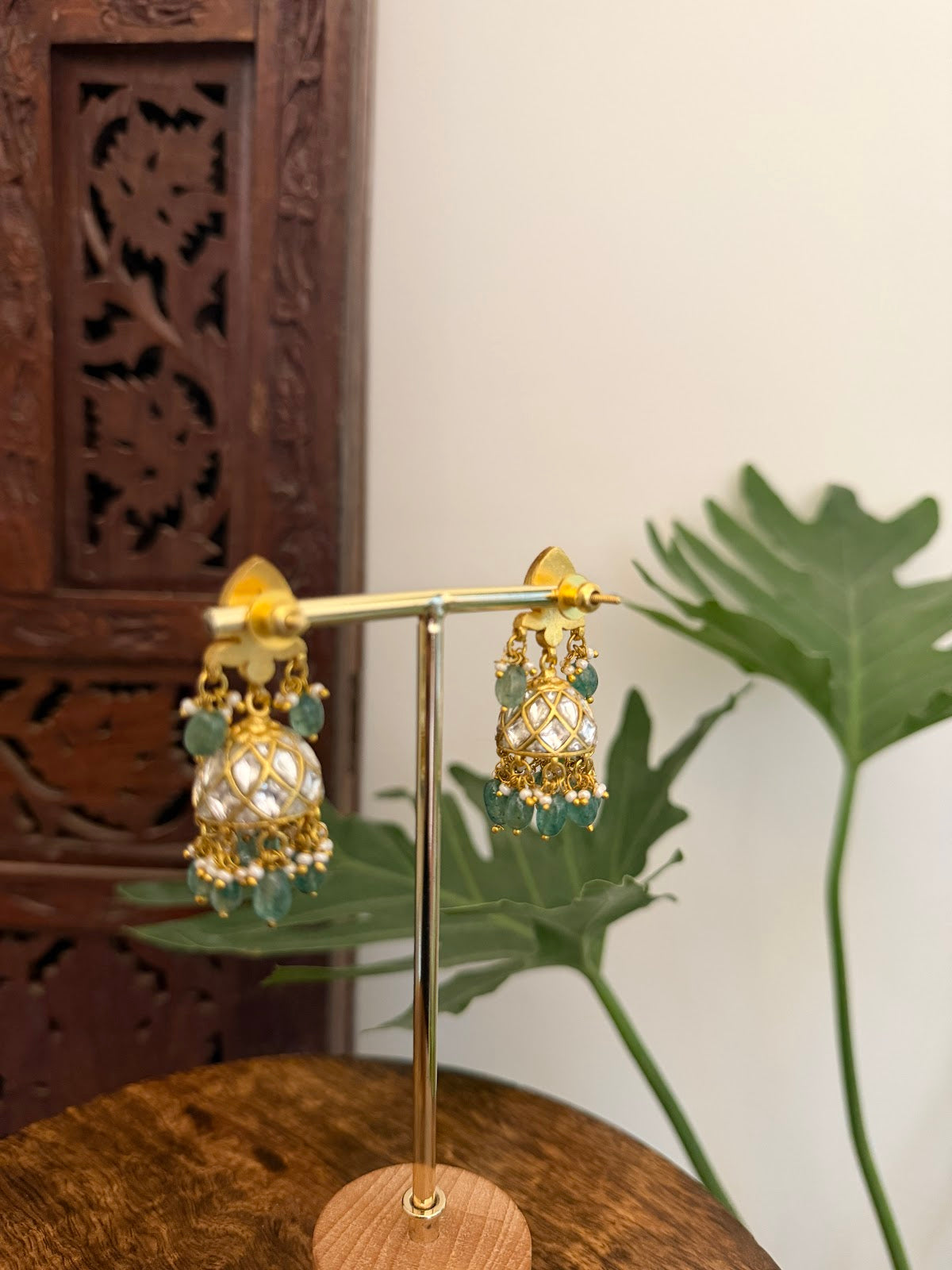 White Floral Jadau Kundan Jhumkas ER386