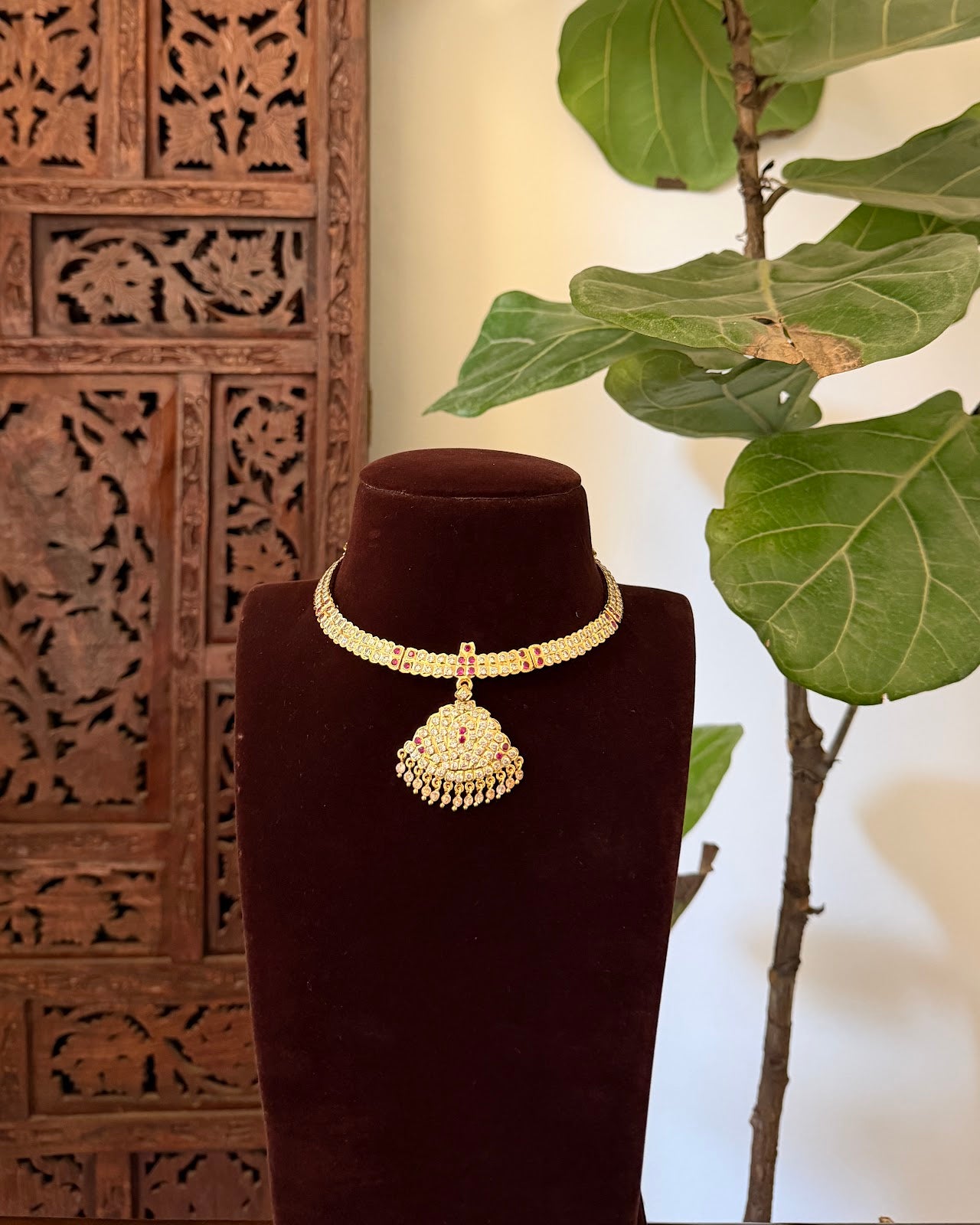 Vintage Attigai Necklace | Ruby & White | Handmade Gold Tone | NC836