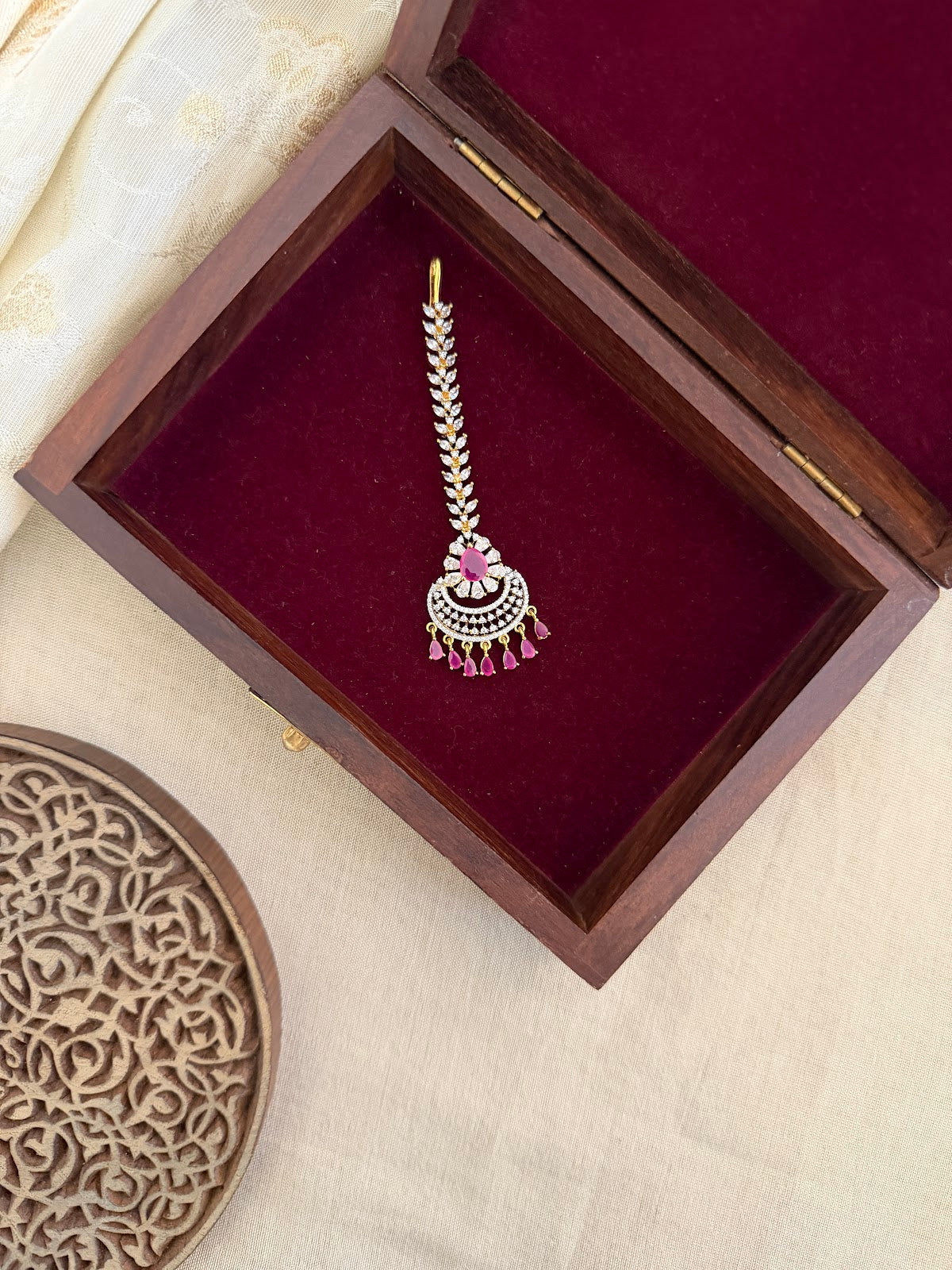 Ruby & White Floral AD Maang Tikka | MT332