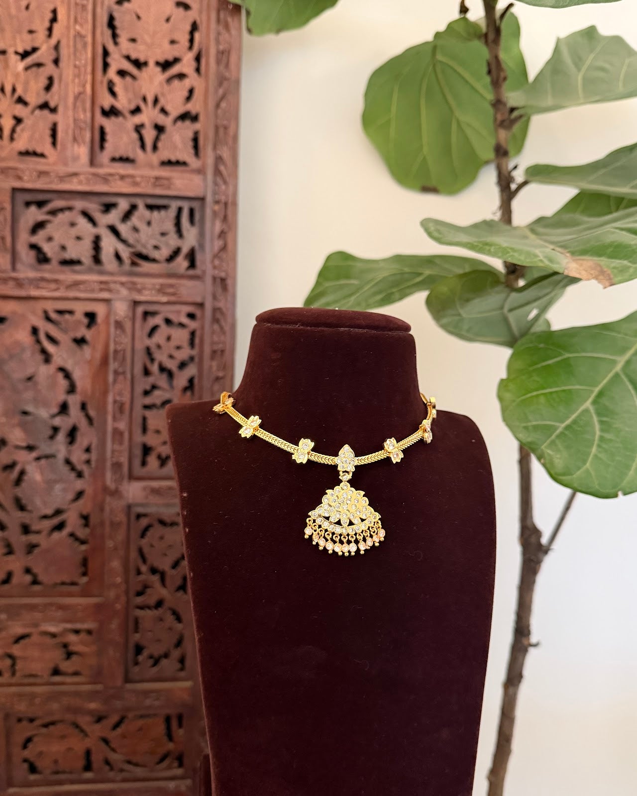 Vintage Attigai Necklace | Handmade Gold Tone | NC810