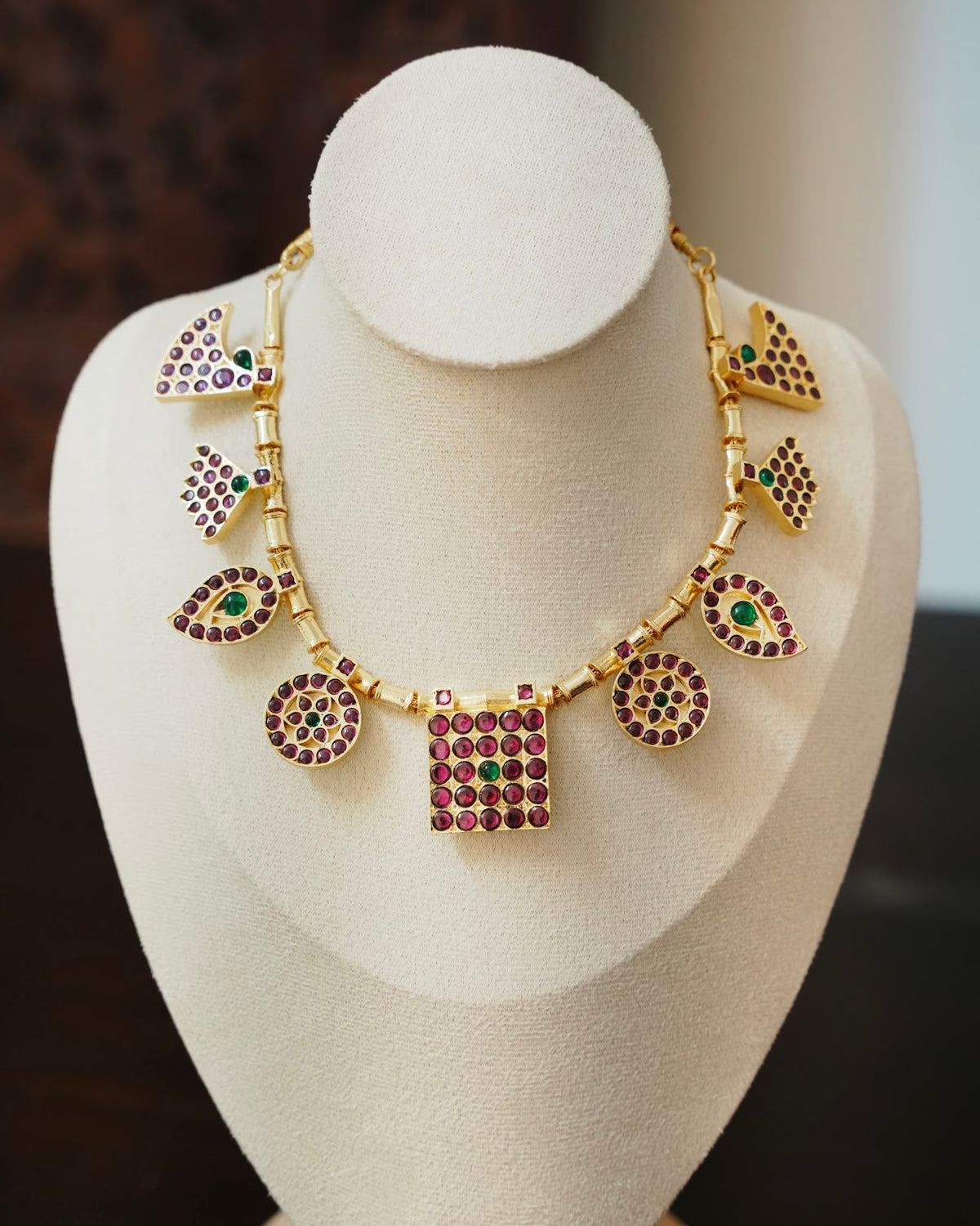 Bharatanatyam Classic Kemp Stone Necklace Set with Earrings | Handmade Gold Tone | NC917