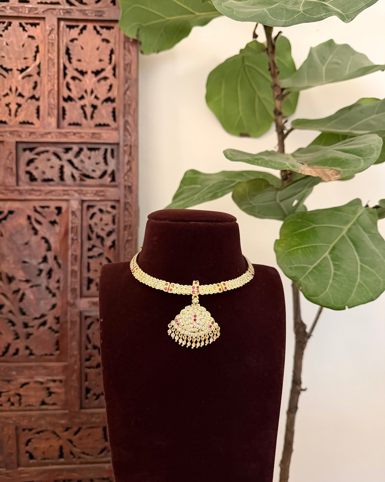 Vintage Attigai Necklace | Ruby & White | Handmade Gold Tone | NC836