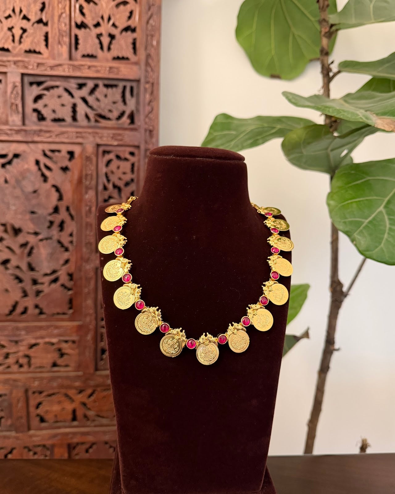 Kaasu Real Kemp Peacock Necklace | Handmade Gold Tone | NC808