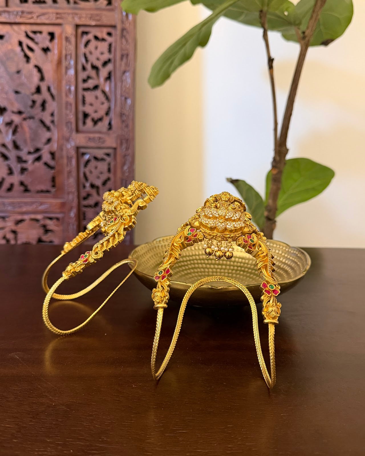 Lakshmi Antique Jadau Vanki Armlets – Adjustable Fit | AR014