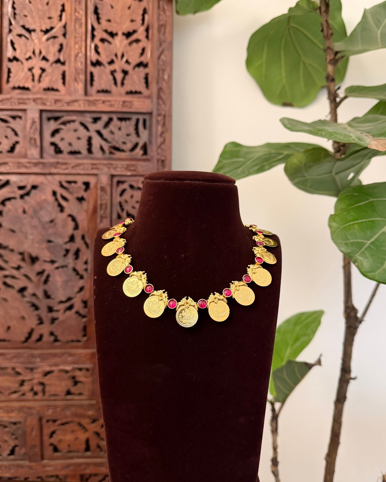 Kaasu Real Kemp Peacock Necklace | Handmade Gold Tone | NC808