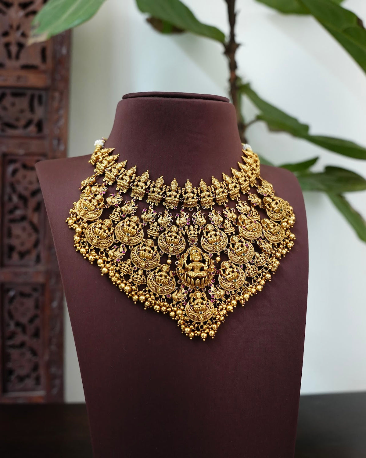 Grand Heritage Lakshmi Gold-Plated Choker Set with Earrings | NC904
