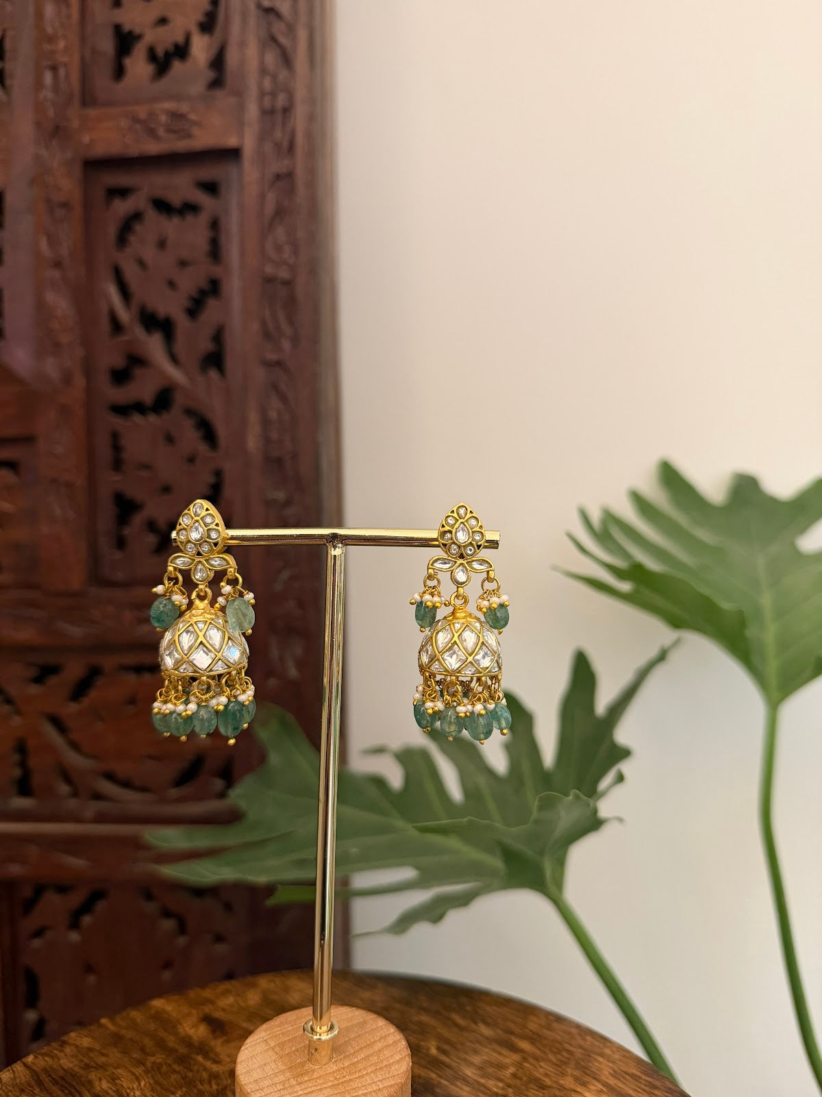 White Floral Jadau Kundan Jhumkas ER386
