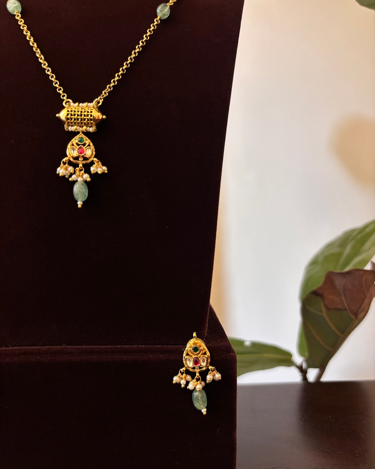 Minimal Kundan Necklace with Earrings | Handmade Gold Plated | NC872