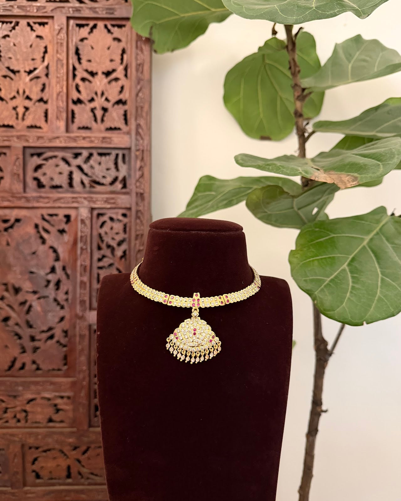 Vintage Attigai Necklace | Ruby & White | Handmade Gold Tone | NC836