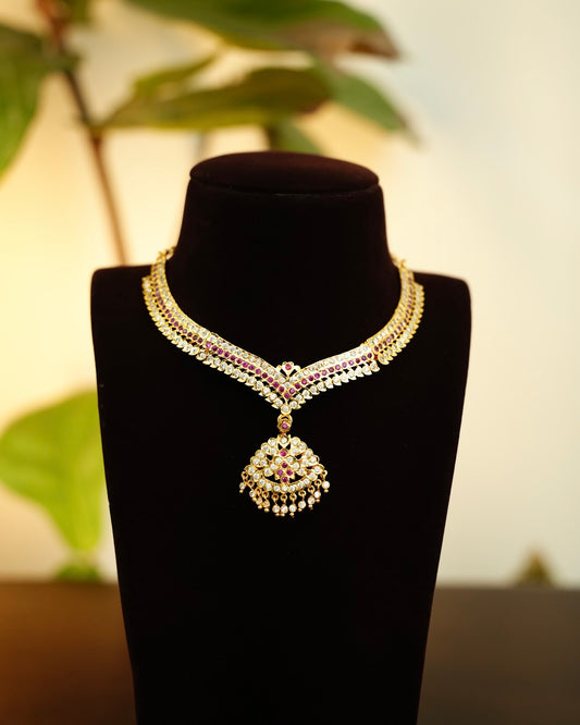 Classic Panchaloha Necklace | White & Ruby | Handmade Gold Tone | NC912